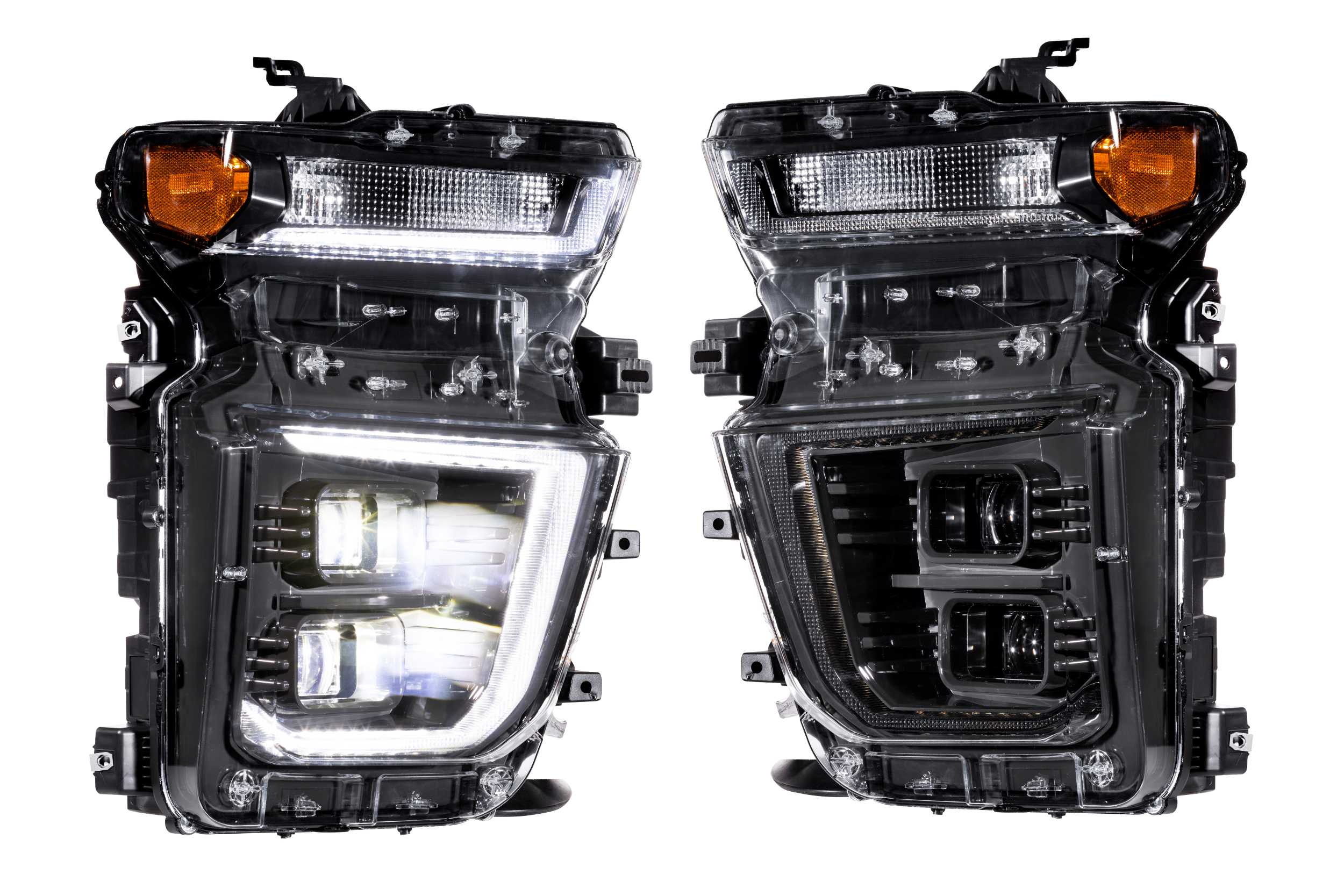 ライト2020フォーム Chevrolet Silverado HD (20-24) XB Hybrid PNP LED Headlights | TRS